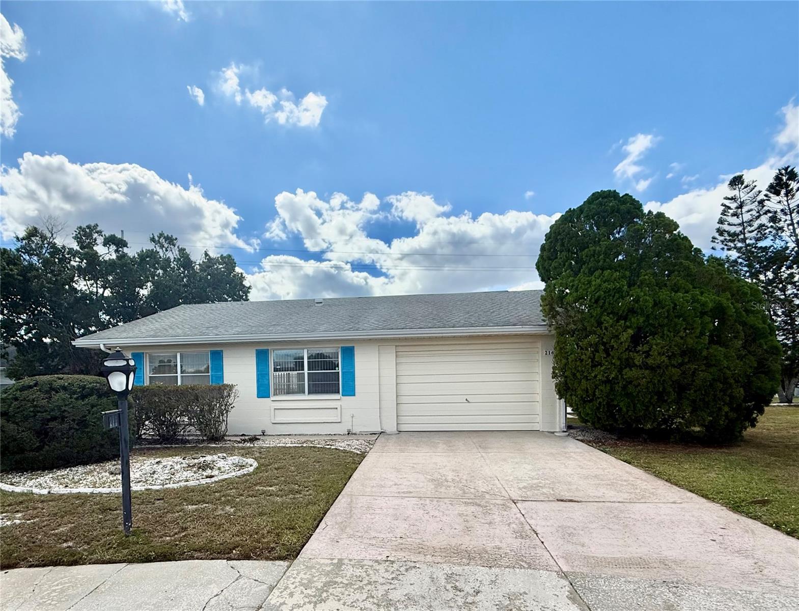 216 GENET COURT