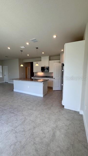 0580100; AVALON WOODS PH II; LOT 108; PB 78/153 - Residential