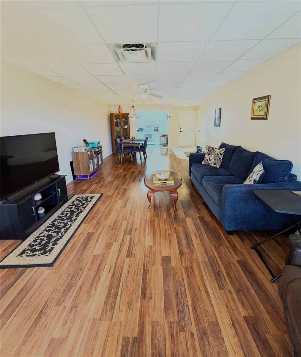 PLAZA VIEW APTS UN 04 - Residential