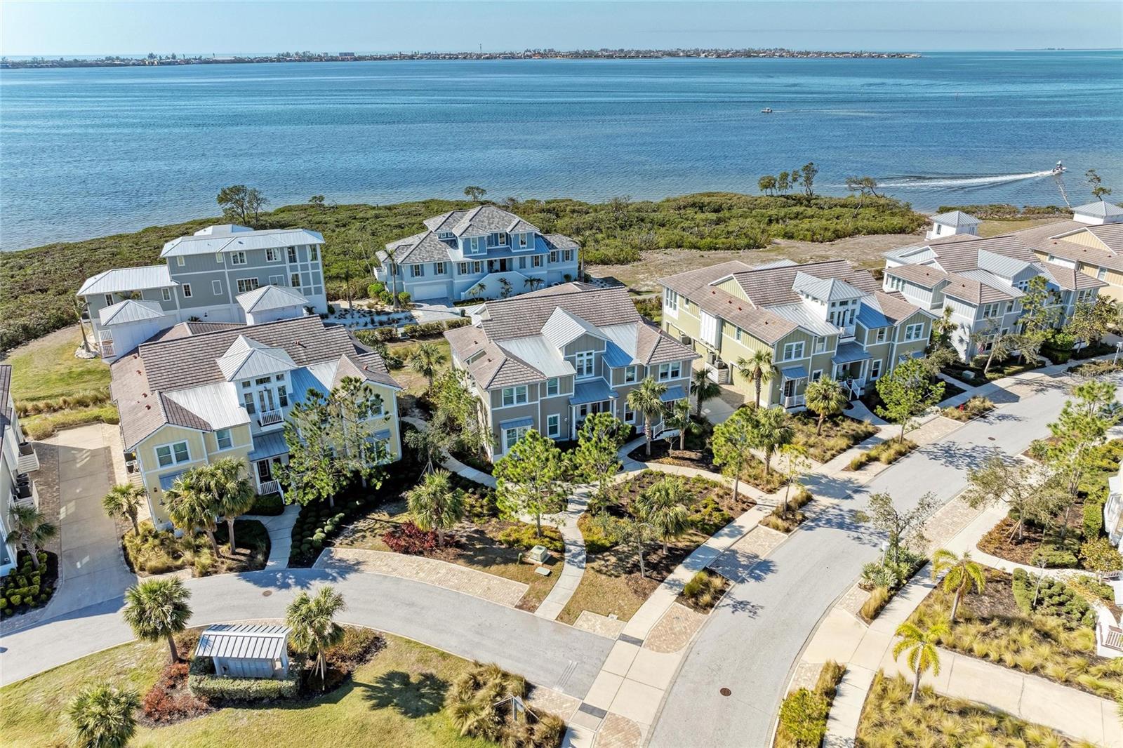 EDGEWATER WALK ON HARBOUR ISLE 5-36 - Residential