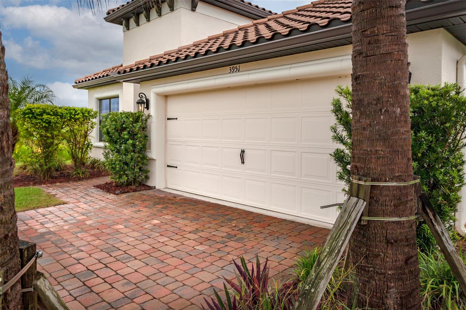 3951 CARRICK BEND DRIVE
