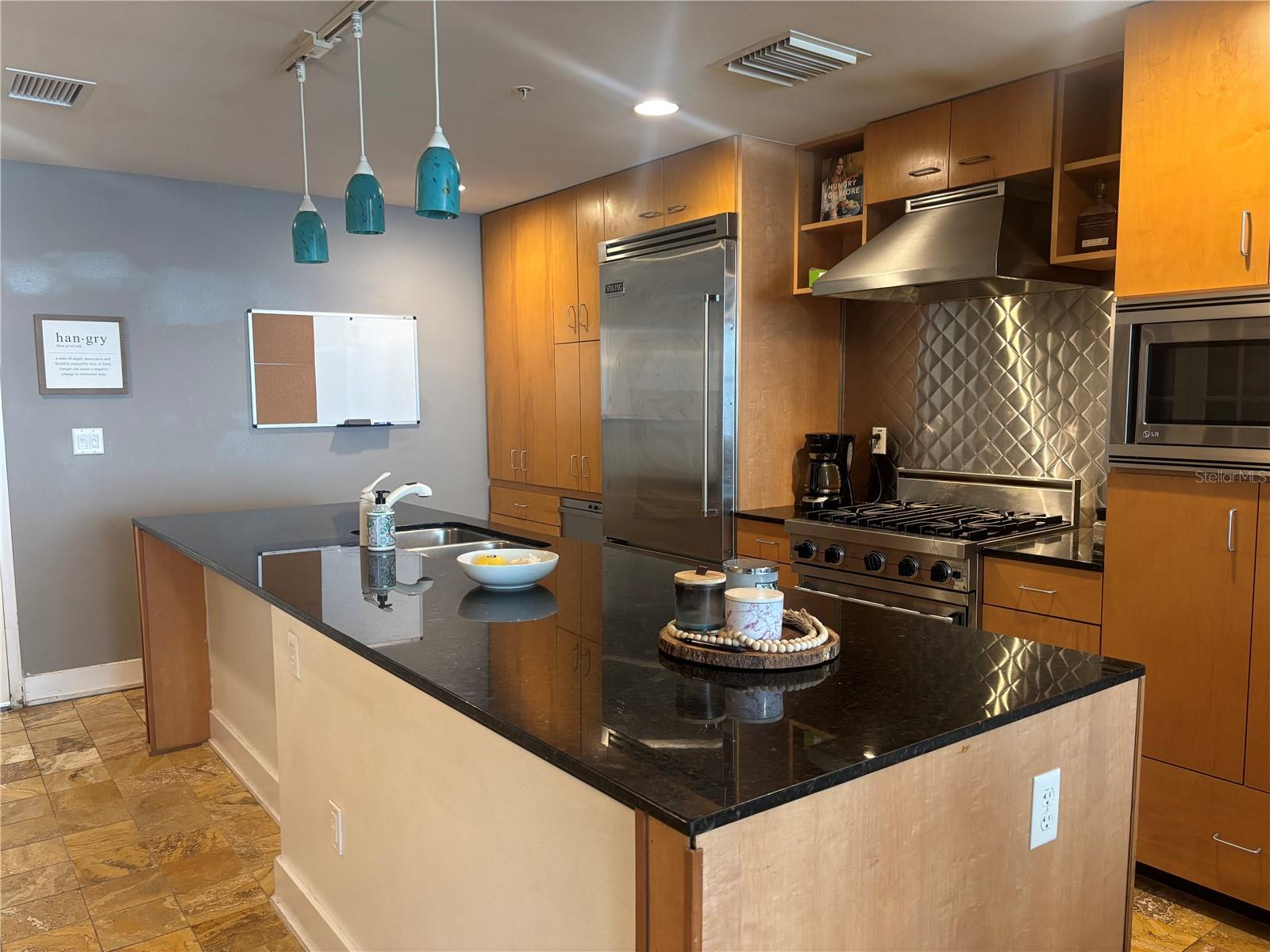 GRAND CENTRAL AT KENNEDY RESID - Residential