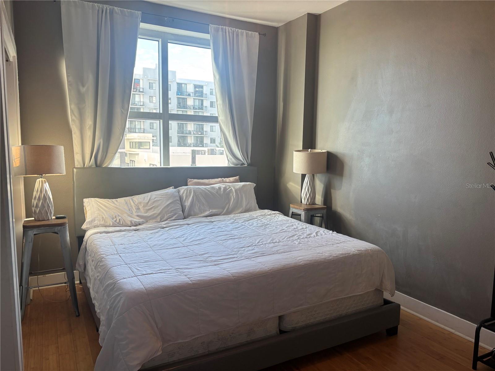 GRAND CENTRAL AT KENNEDY RESID - Residential