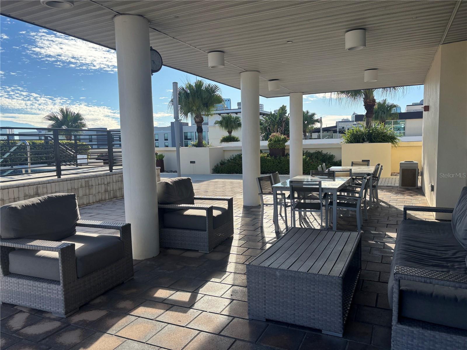 GRAND CENTRAL AT KENNEDY RESID - Residential