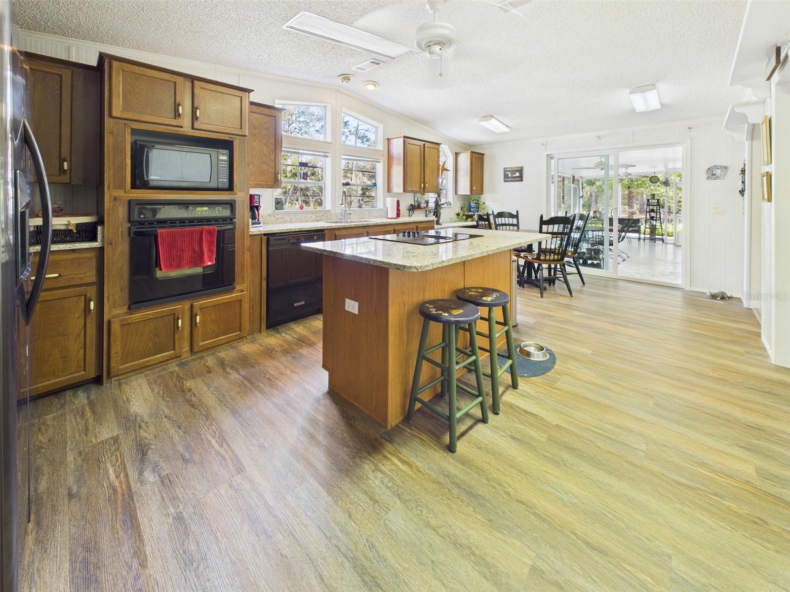 FOREST LAKES PARK BIG STEEP LAKE - Residential