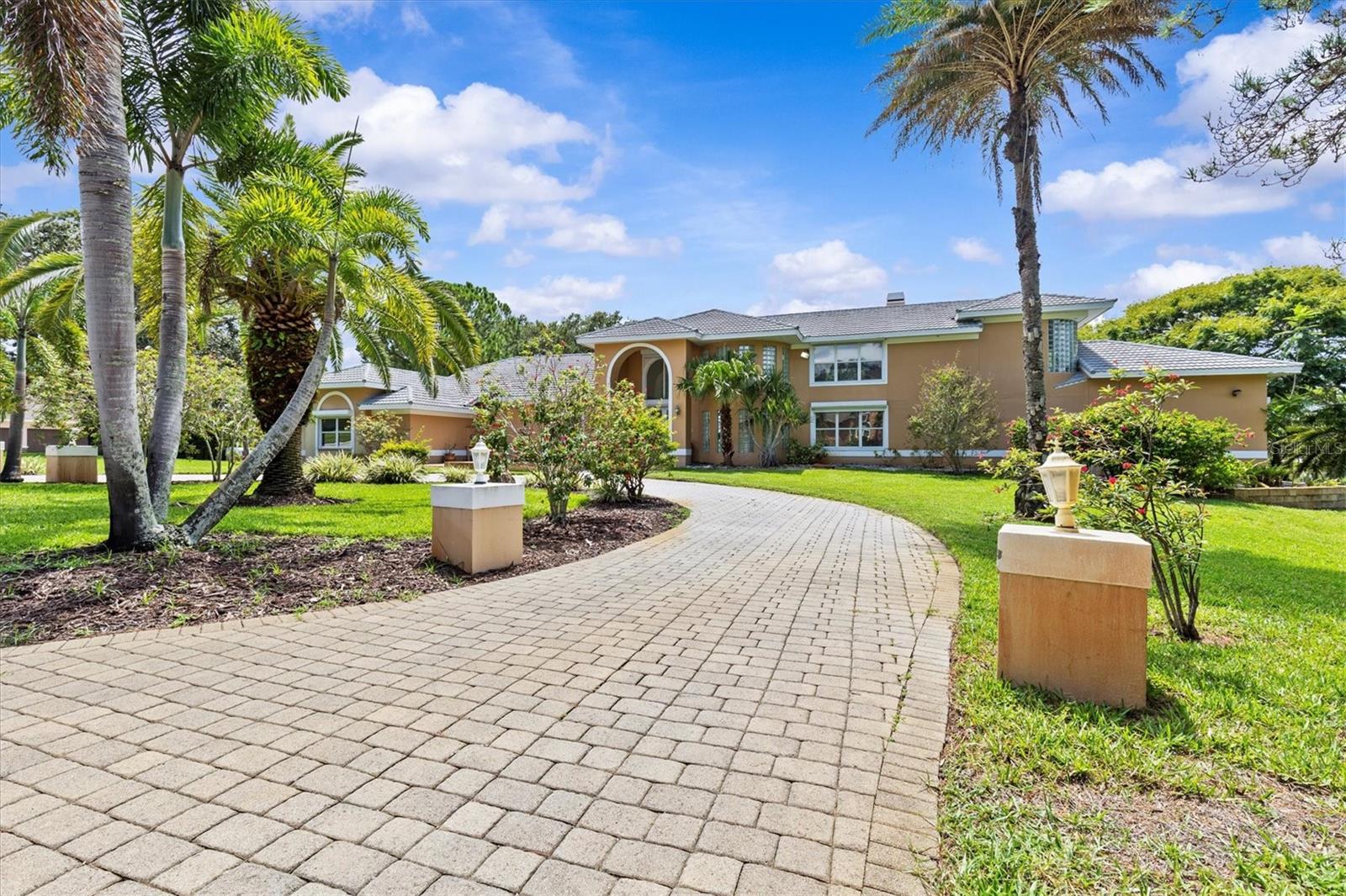 1520 JADE LANE