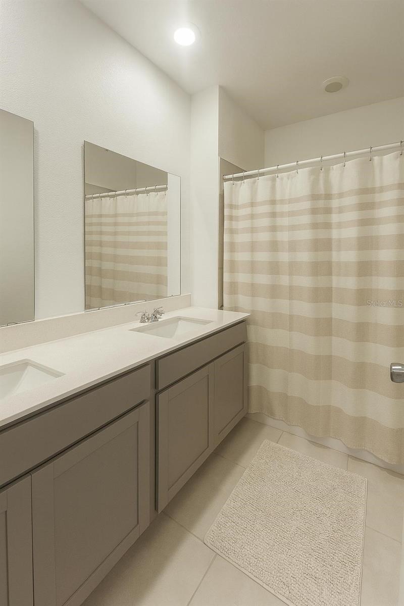 PEACE CRK RESERVE - Residential Lease