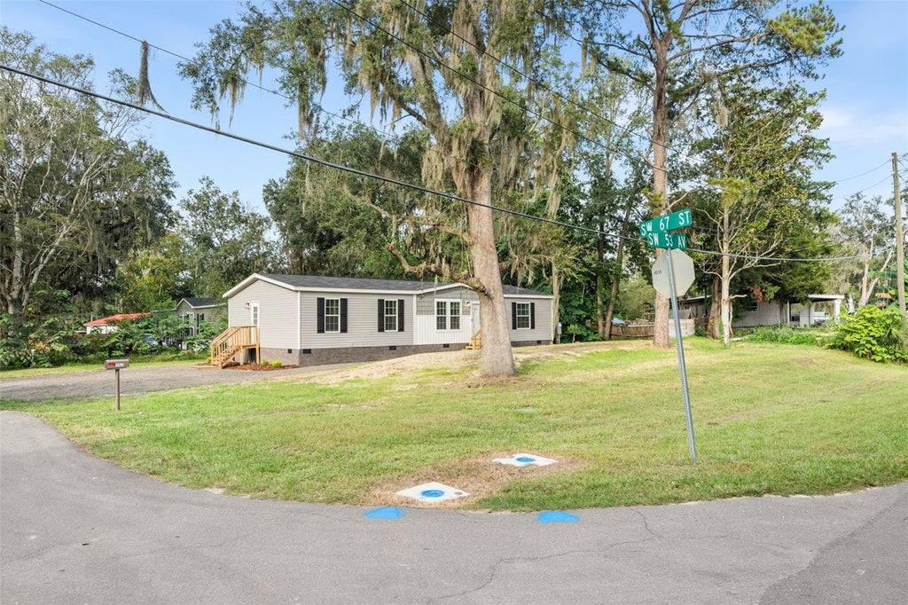 Photo of 5239 SW 67th Street, Gainesville, FL 32608 (MLS # GC543859)