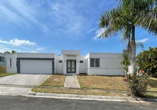 Modern property with spacious areas and lot size of 995 square meters. Gate community with easy access to main roads and expressway. Rounded by green mountaqins and peaceful location. Great opportunity for have the home of your dreams. No changes are made in P & S / Addendum. Contract must be signed within 48 hours after acceptance. Buyer and / or agent must verify the property information. The bank may not respond during the first 14 market days.