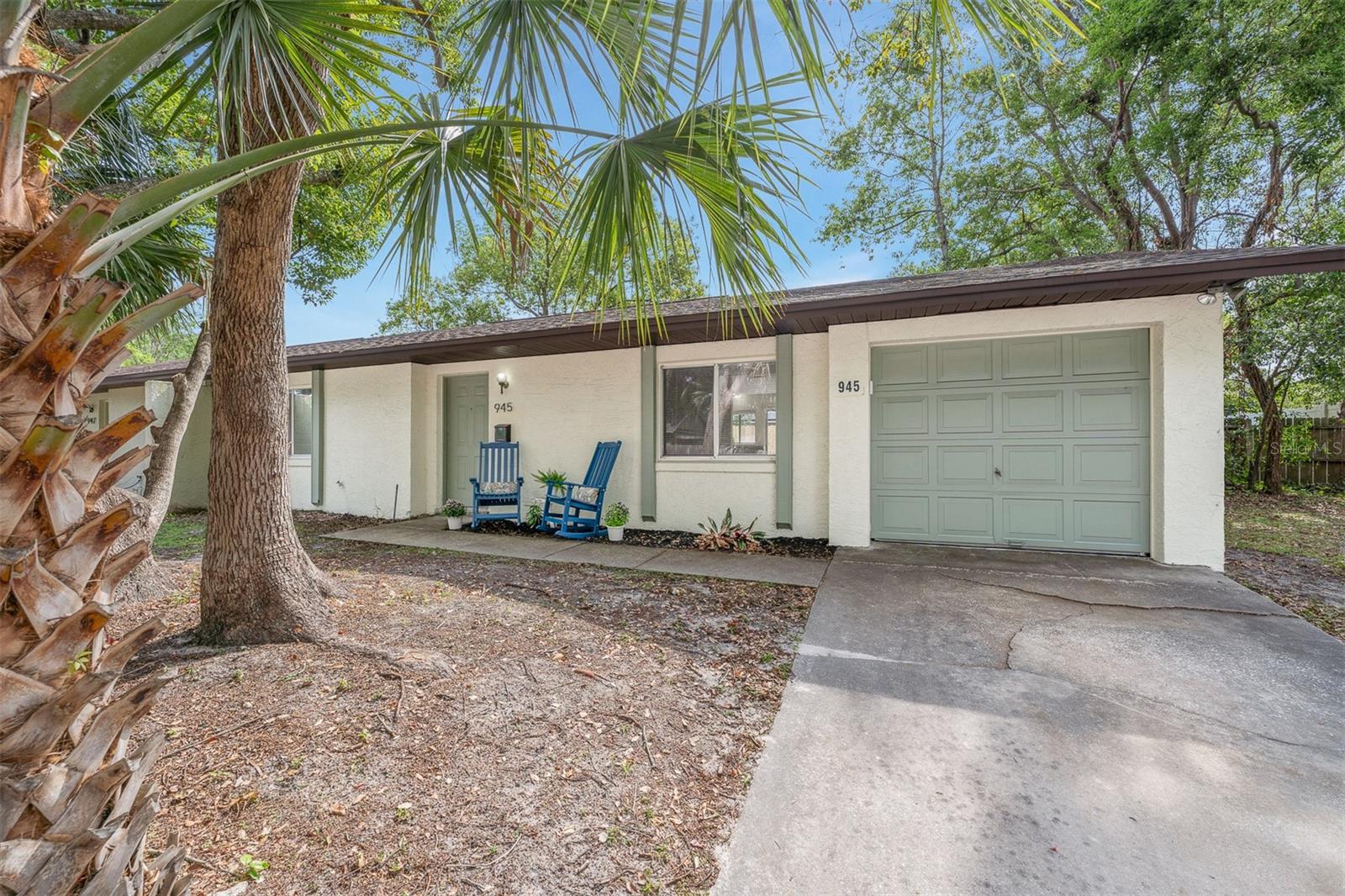 ALTALOMA HEIGHTS - Residential Lease