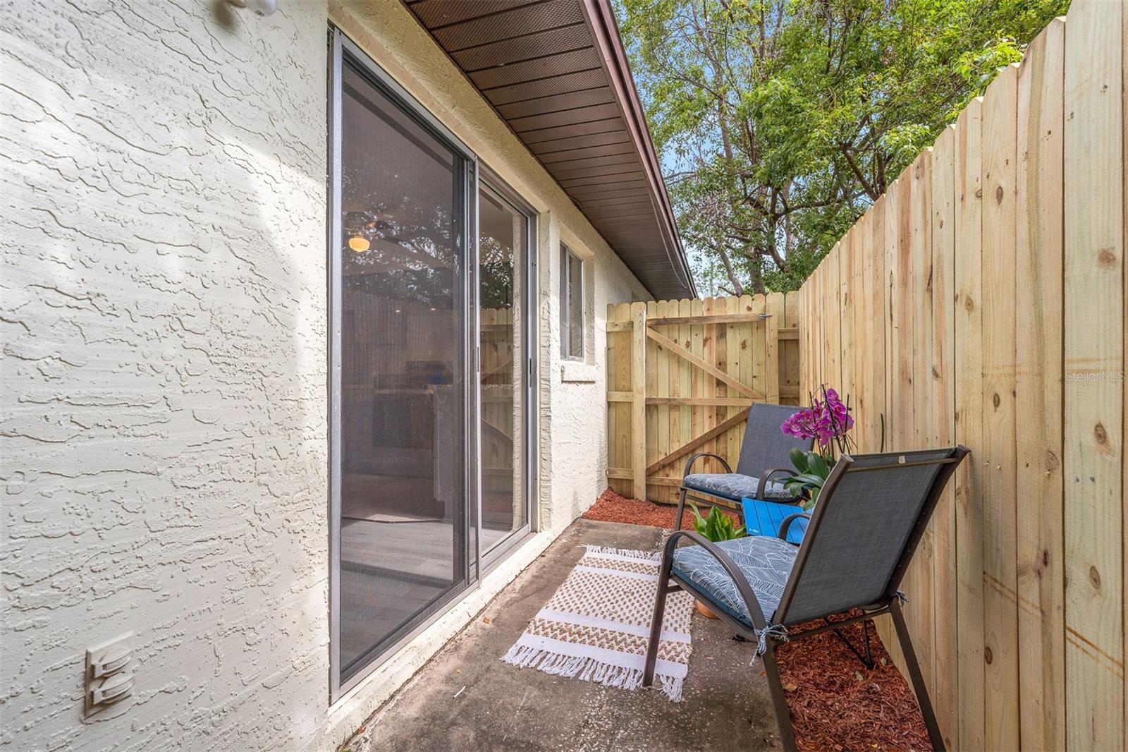ALTALOMA HEIGHTS - Residential Lease