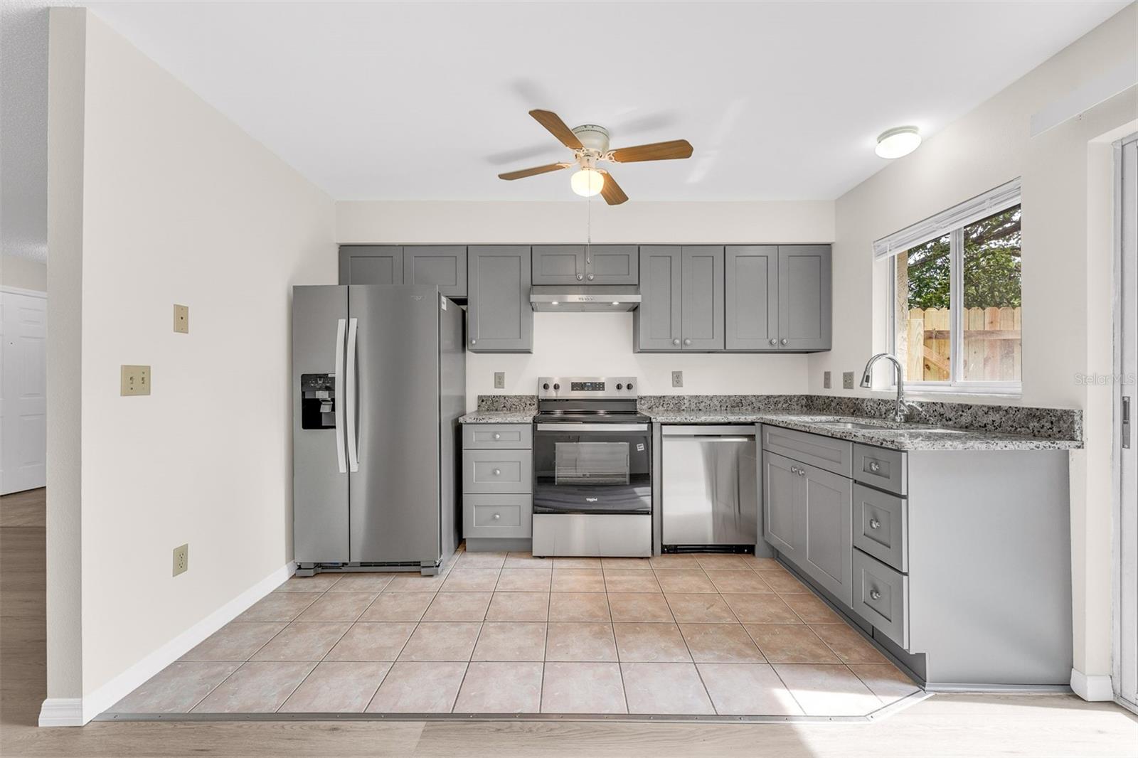 ALTALOMA HEIGHTS - Residential Lease