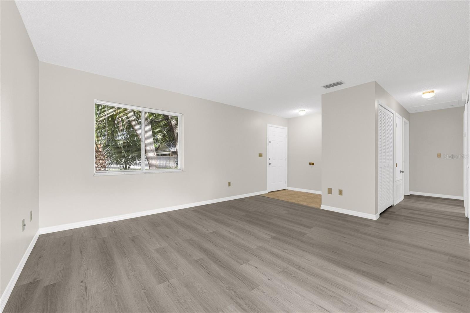 ALTALOMA HEIGHTS - Residential Lease