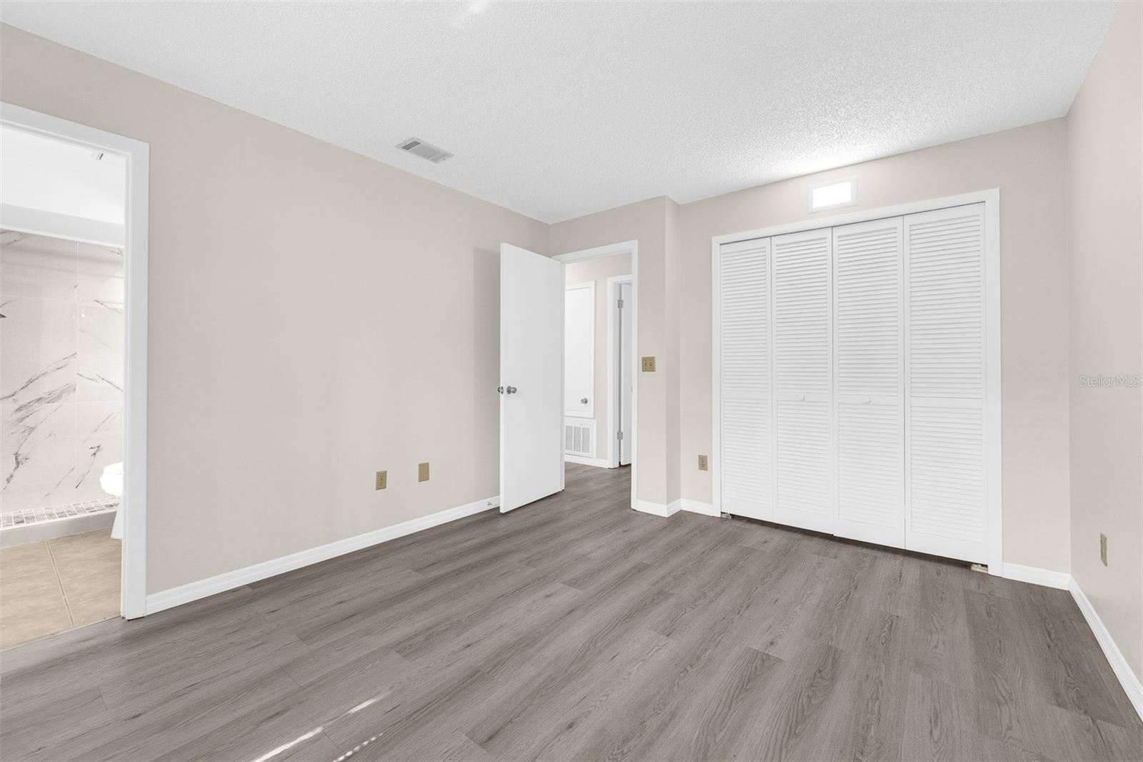 ALTALOMA HEIGHTS - Residential Lease
