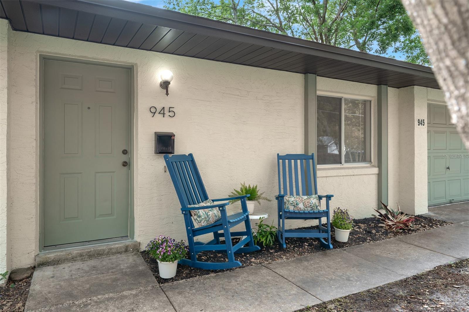 ALTALOMA HEIGHTS - Residential Lease