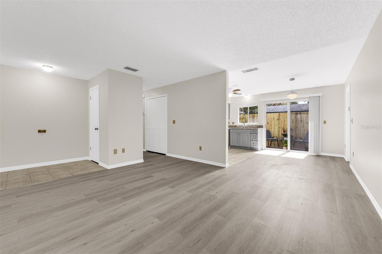 ALTALOMA HEIGHTS - Residential Lease