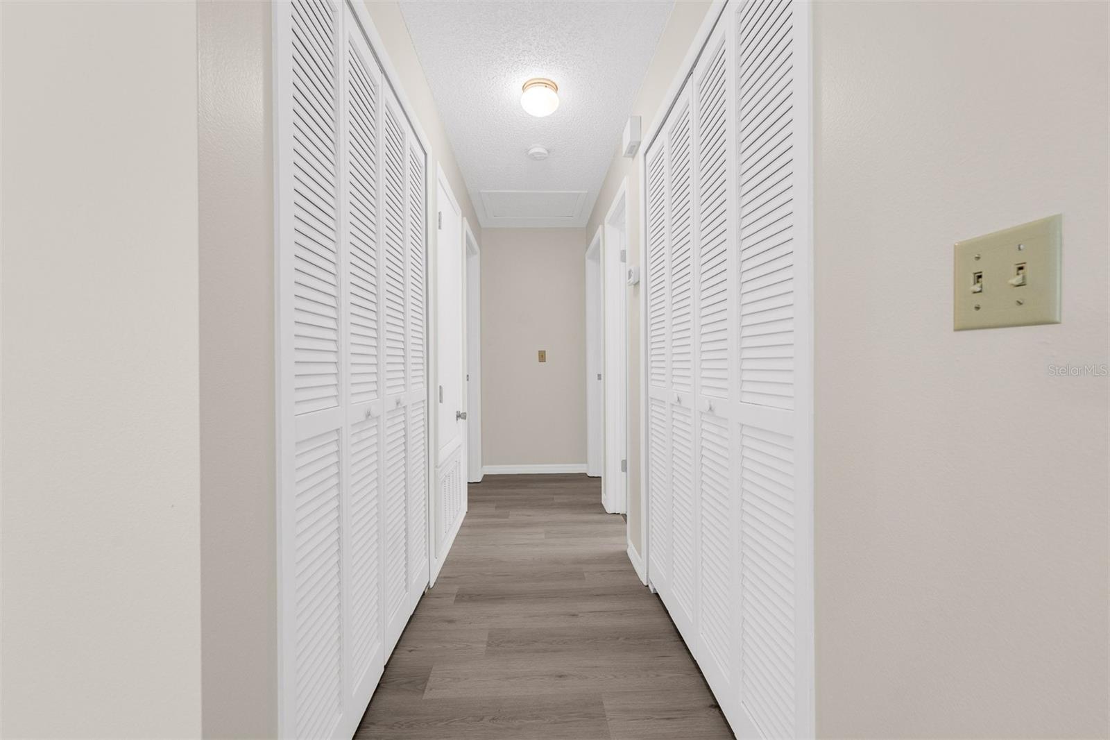 ALTALOMA HEIGHTS - Residential Lease
