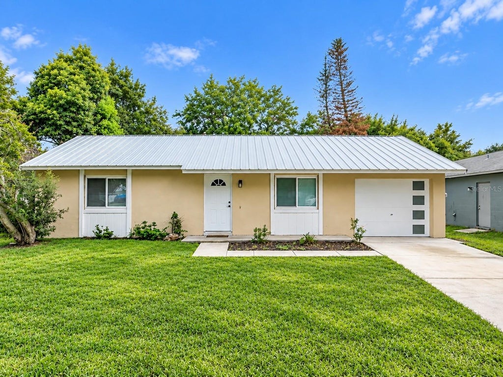 Photo of 13868 Lena Street, Orlando, FL 32826 (MLS # O6442626)