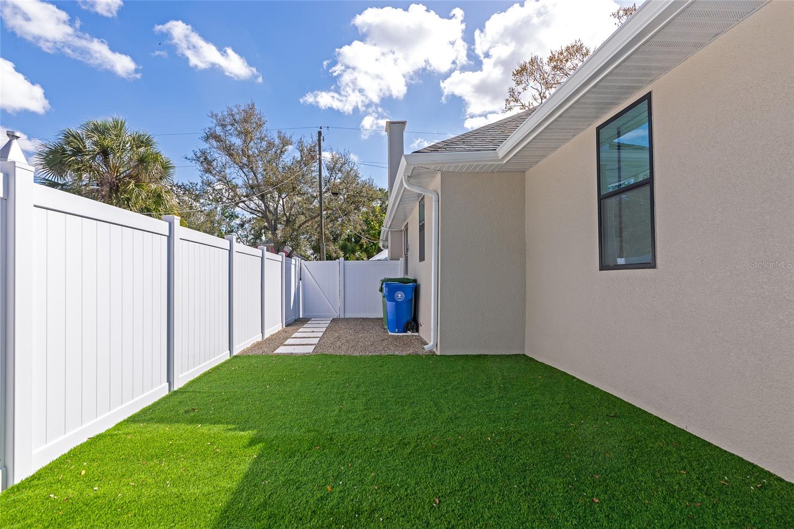 RIVERVIEW CONTINUED - Residential