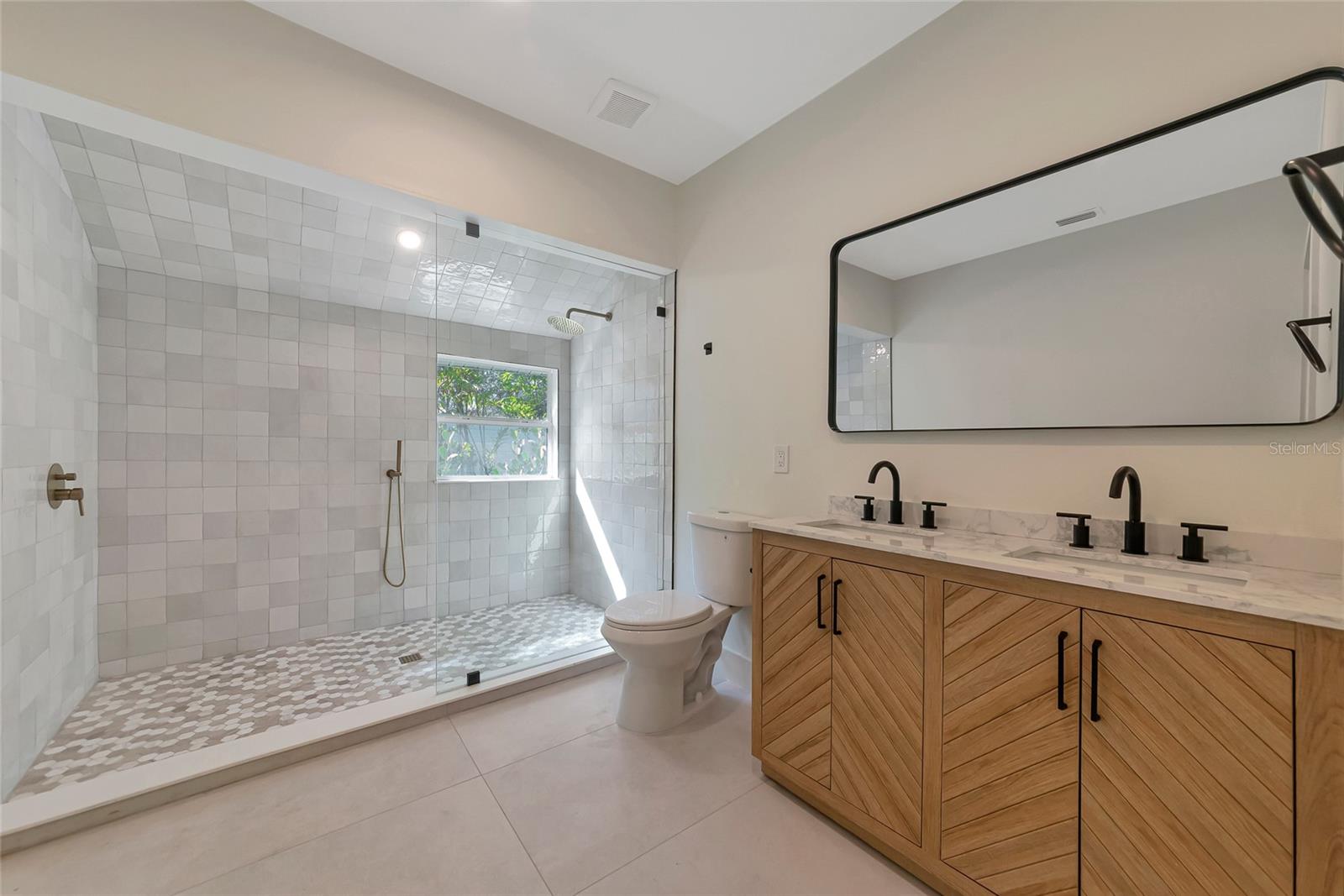 RIVERVIEW CONTINUED - Residential