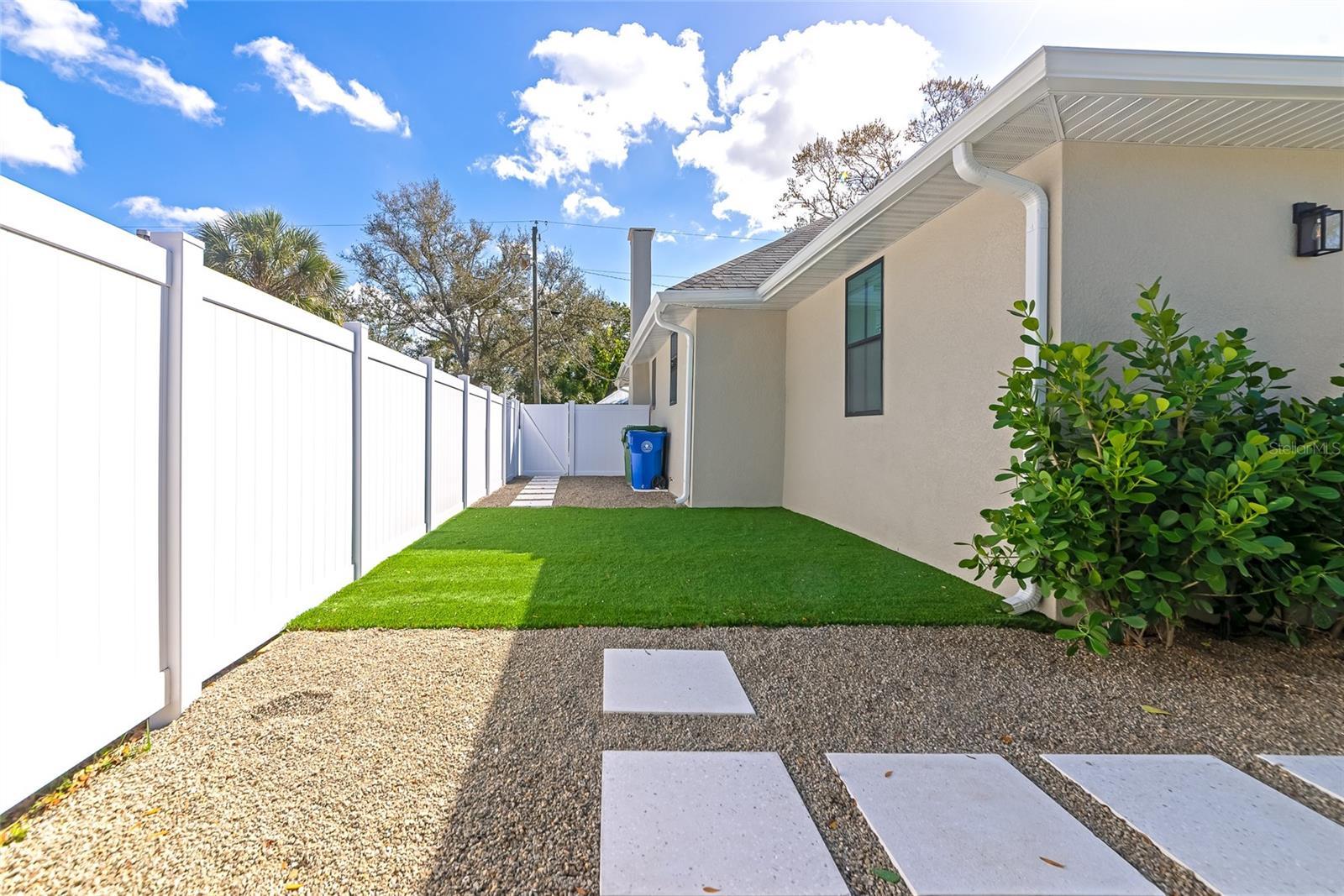 RIVERVIEW CONTINUED - Residential