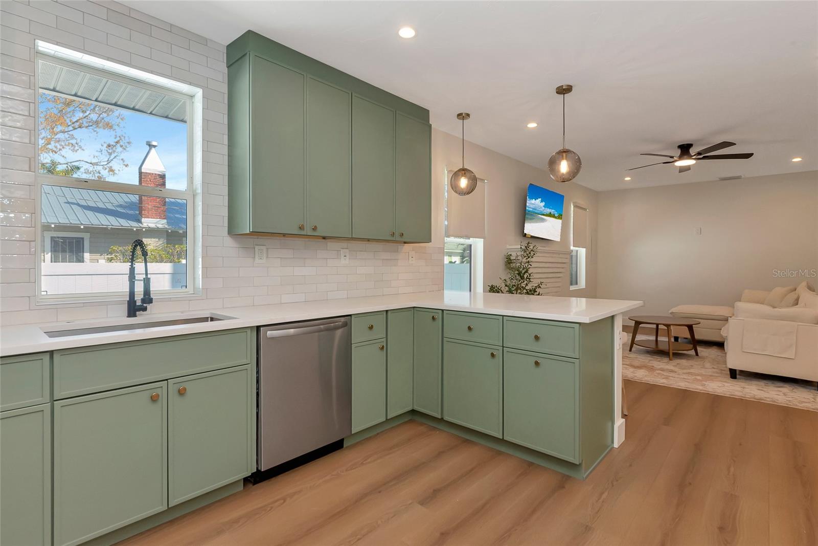 RIVERVIEW CONTINUED - Residential