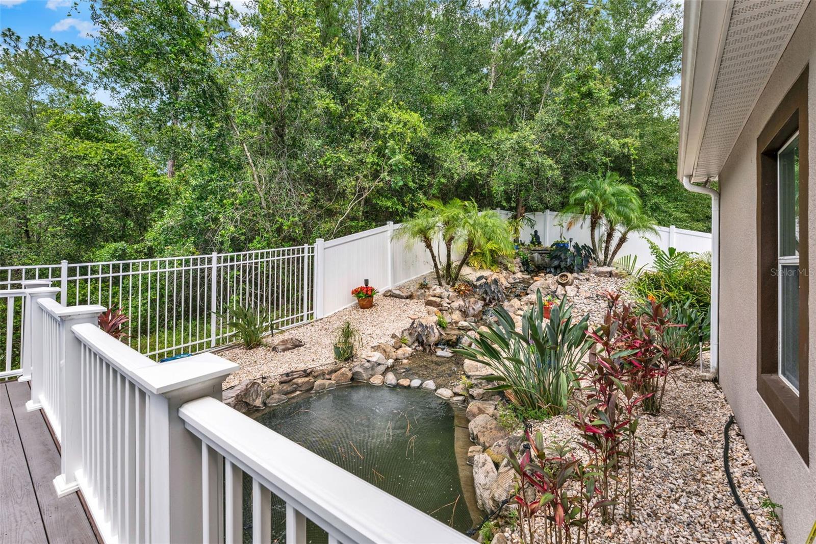 1692 BLUE GRASS BOULEVARD