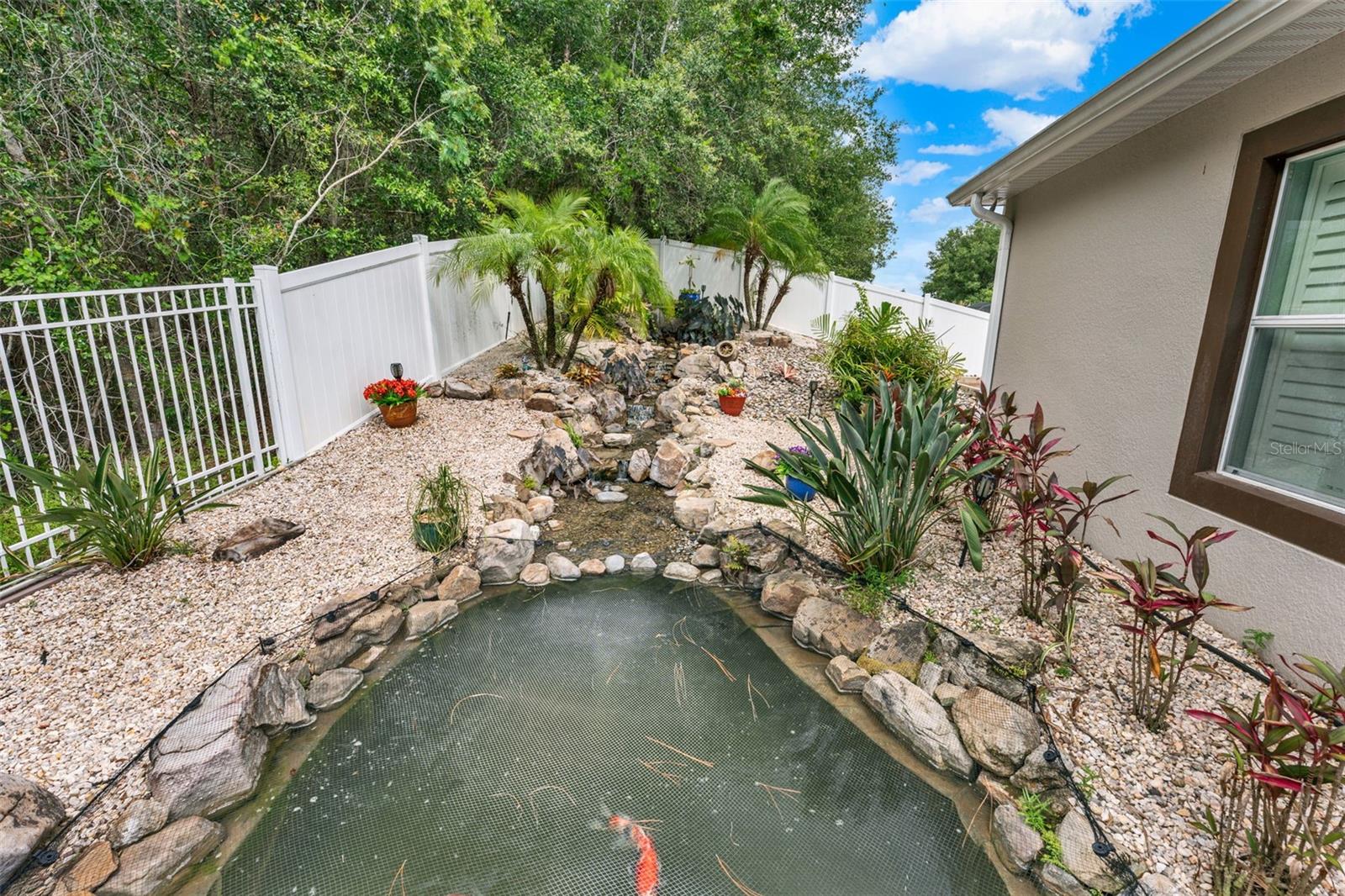 1692 BLUE GRASS BOULEVARD