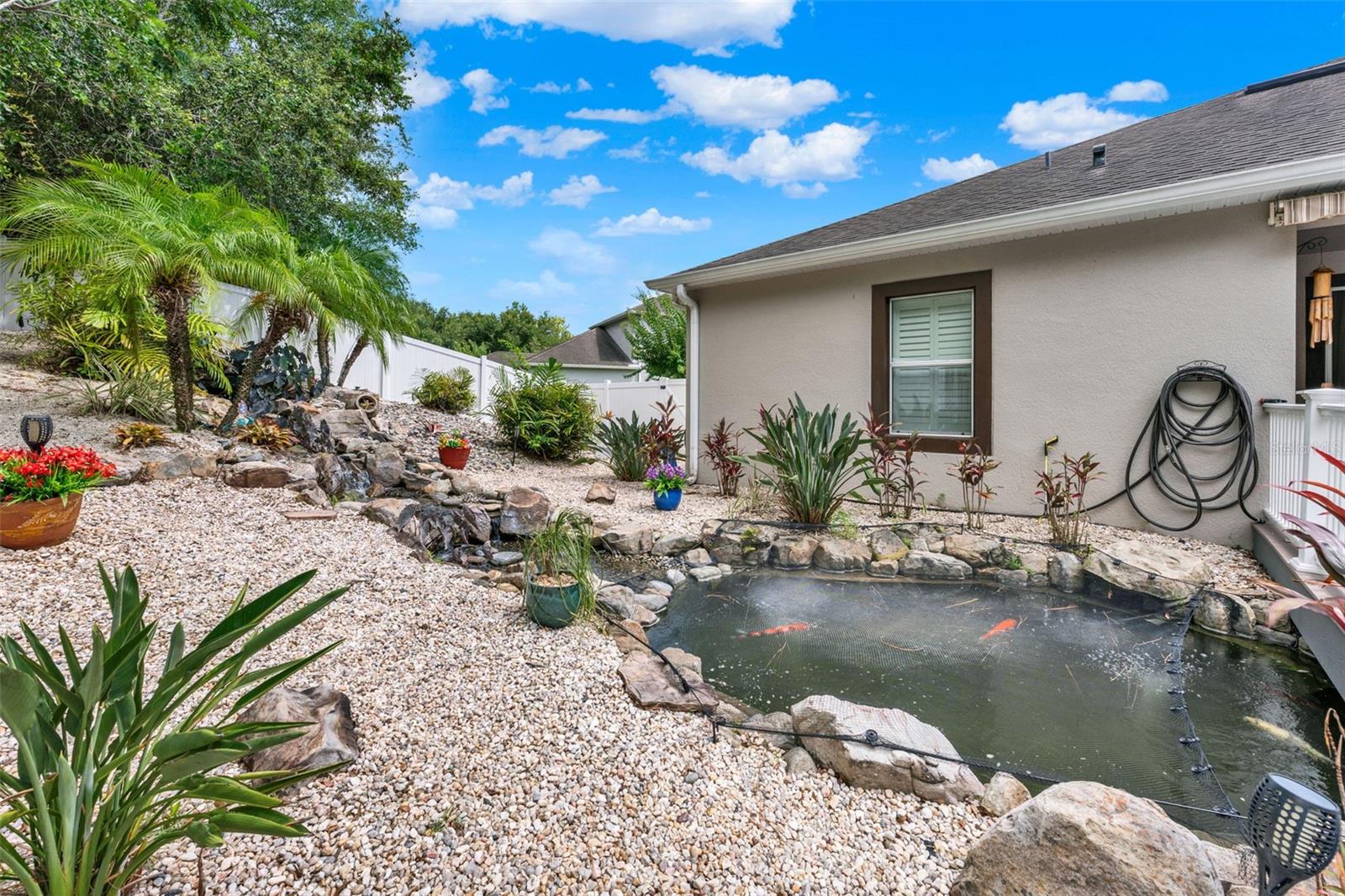 1692 BLUE GRASS BOULEVARD