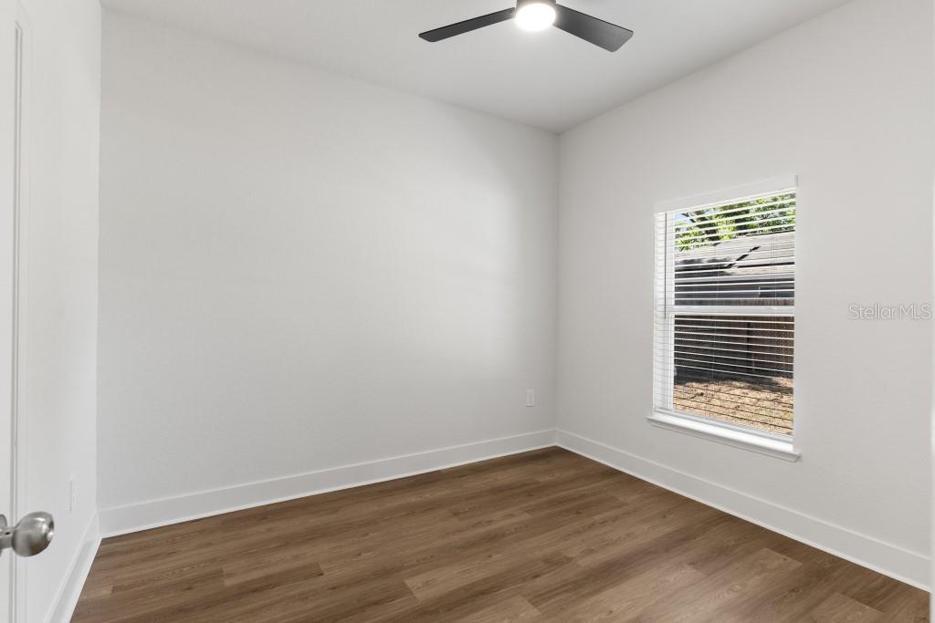 LINCOLN PARK SOUTH - Residential