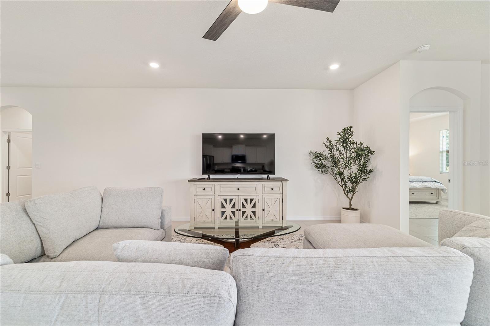 OCALA PRESERVE PH 8 - Residential Lease