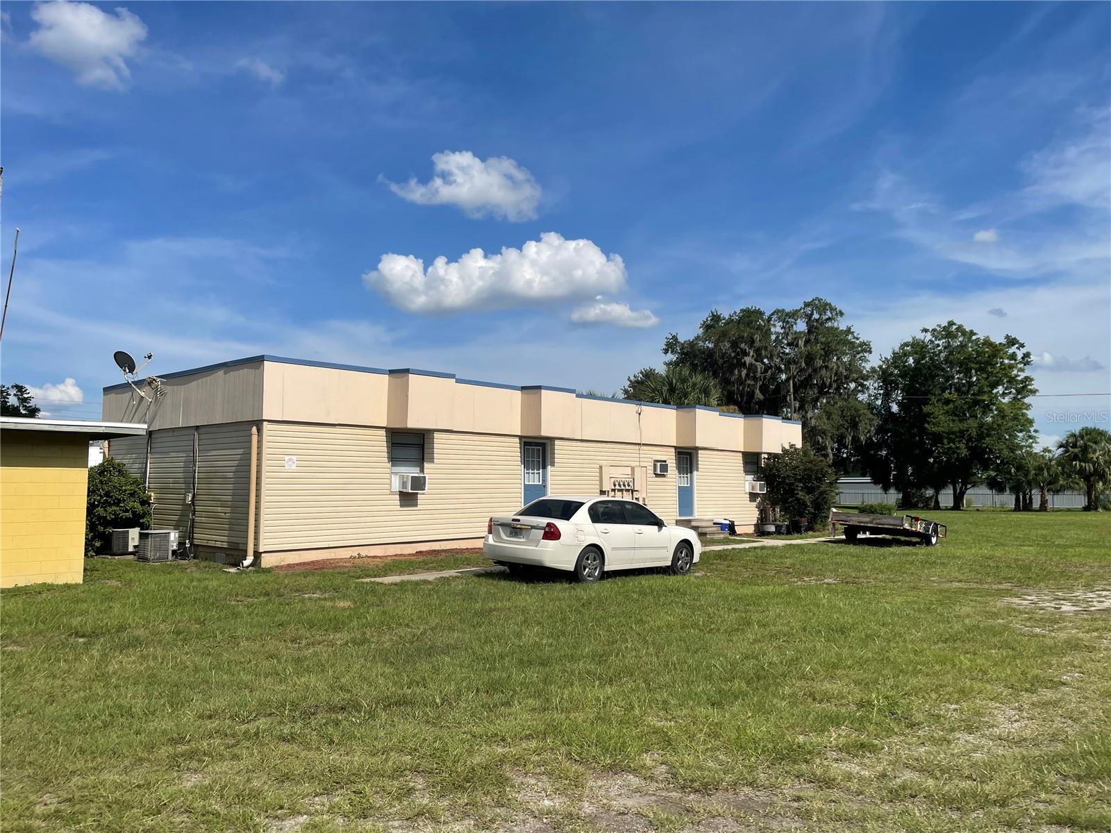 FRUITLAND PARK ZEPHYR LAKE - Commercial Sale
