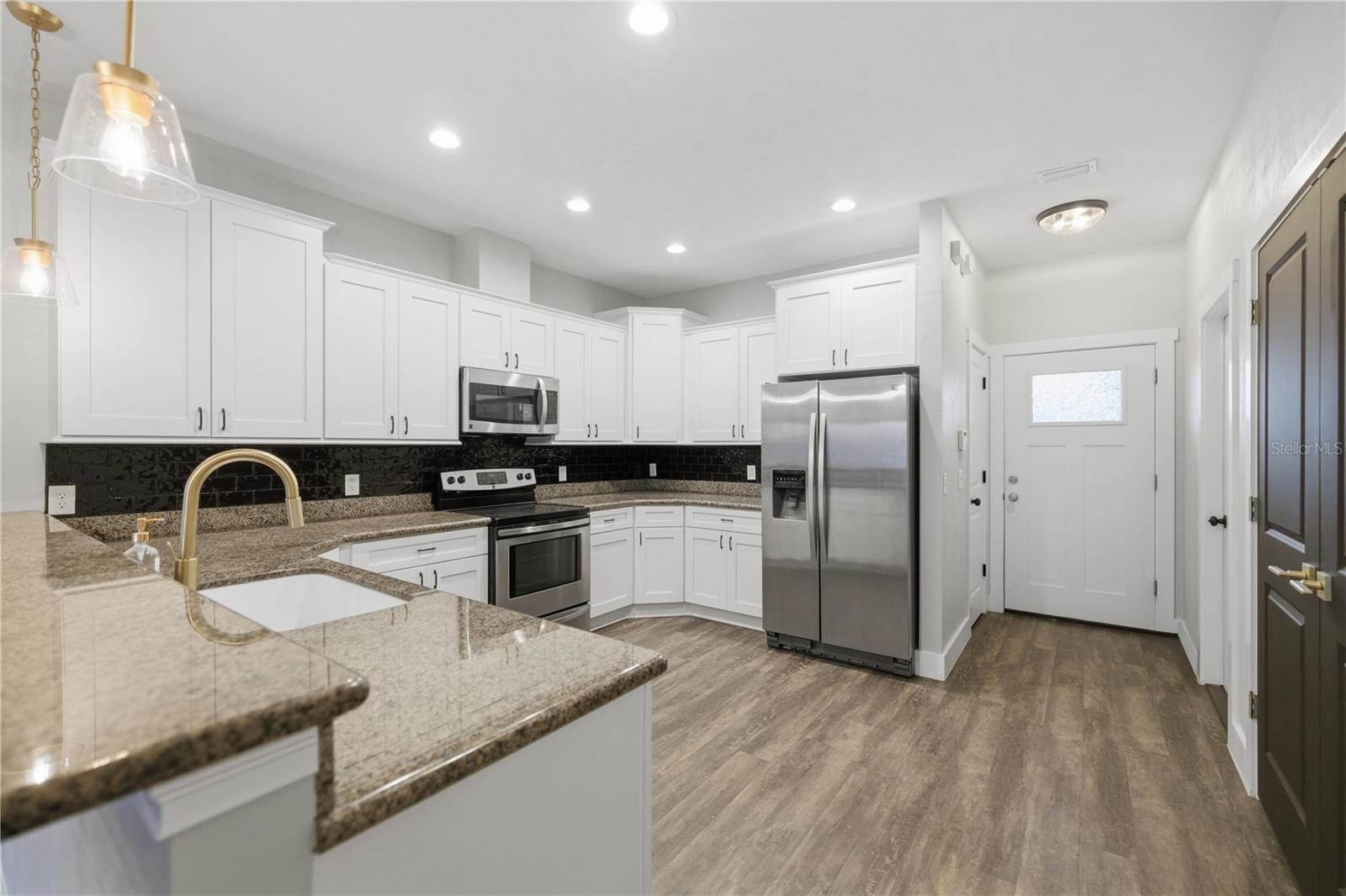 SOUTH POINTE PH 1 UNIT 5-B - Residential