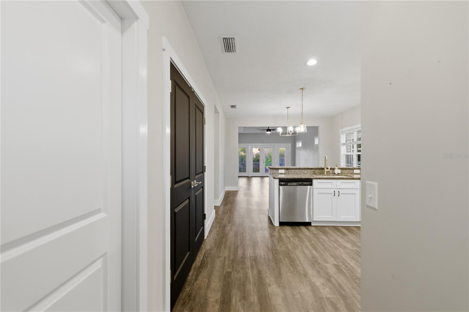 SOUTH POINTE PH 1 UNIT 5-B - Residential