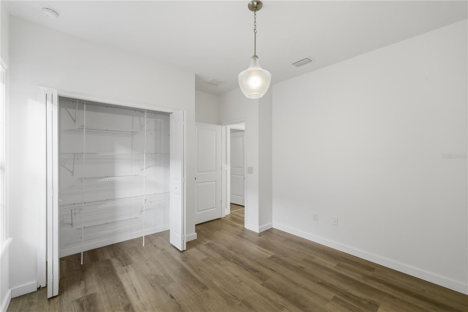 SOUTH POINTE PH 1 UNIT 5-B - Residential