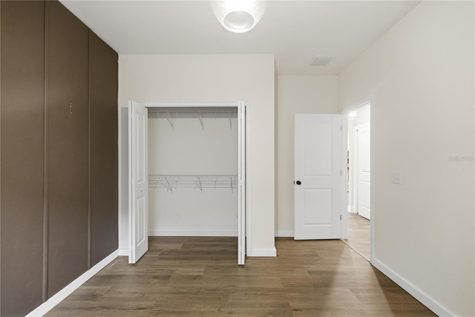 SOUTH POINTE PH 1 UNIT 5-B - Residential