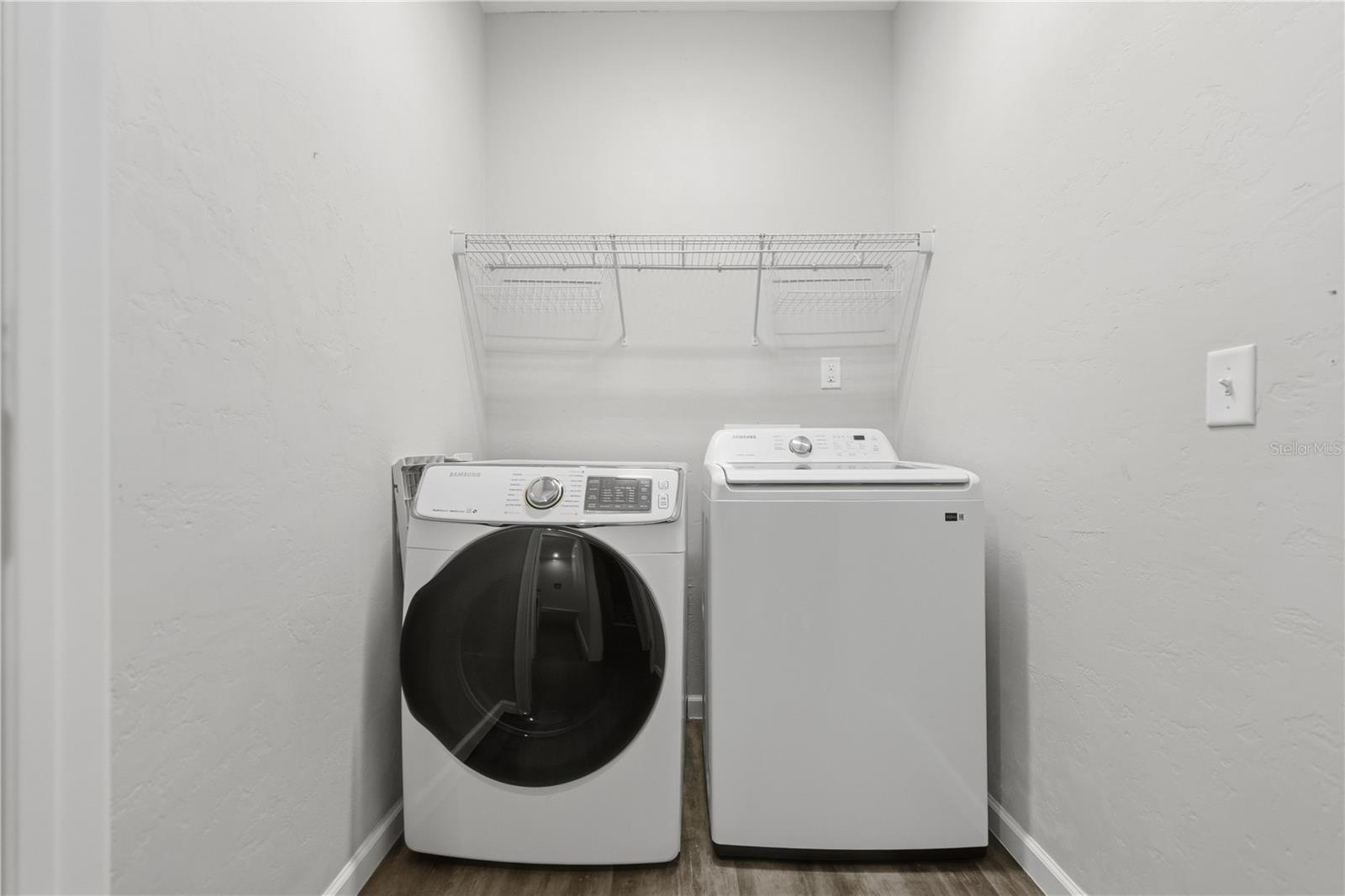 SOUTH POINTE PH 1 UNIT 5-B - Residential