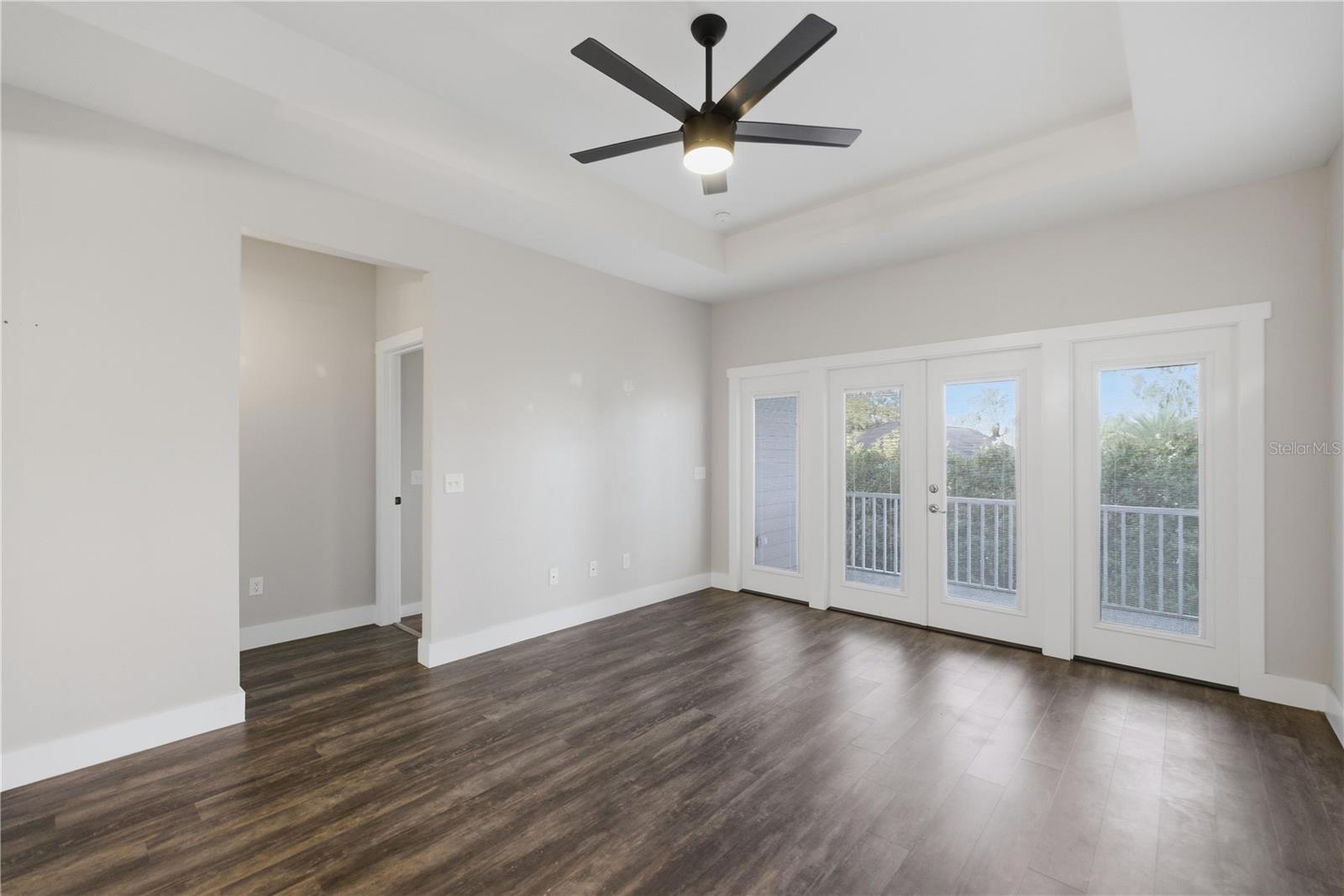 SOUTH POINTE PH 1 UNIT 5-B - Residential