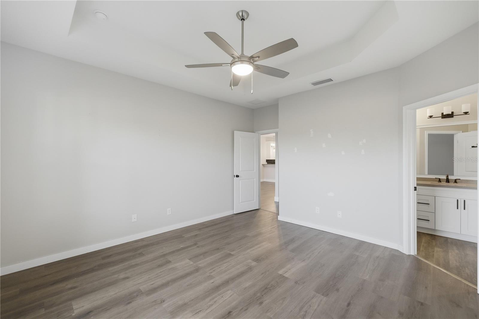 SOUTH POINTE PH 1 UNIT 5-B - Residential