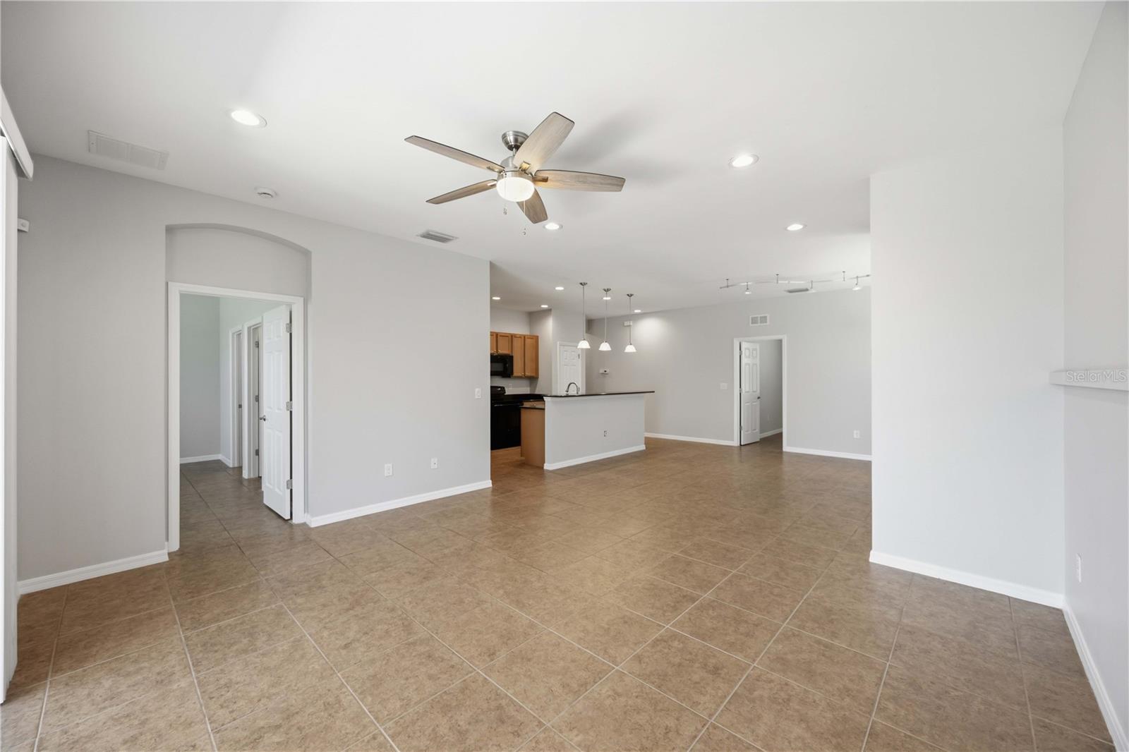 VENTURA VILLAGE - Residential