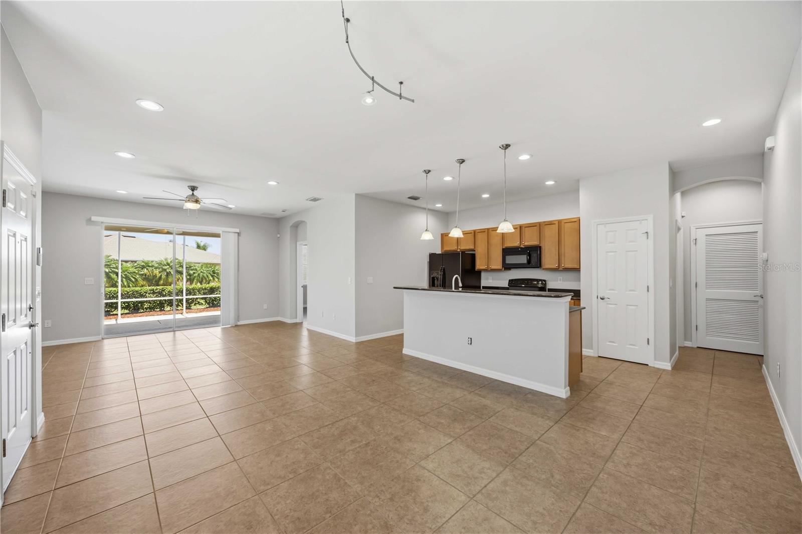 VENTURA VILLAGE - Residential