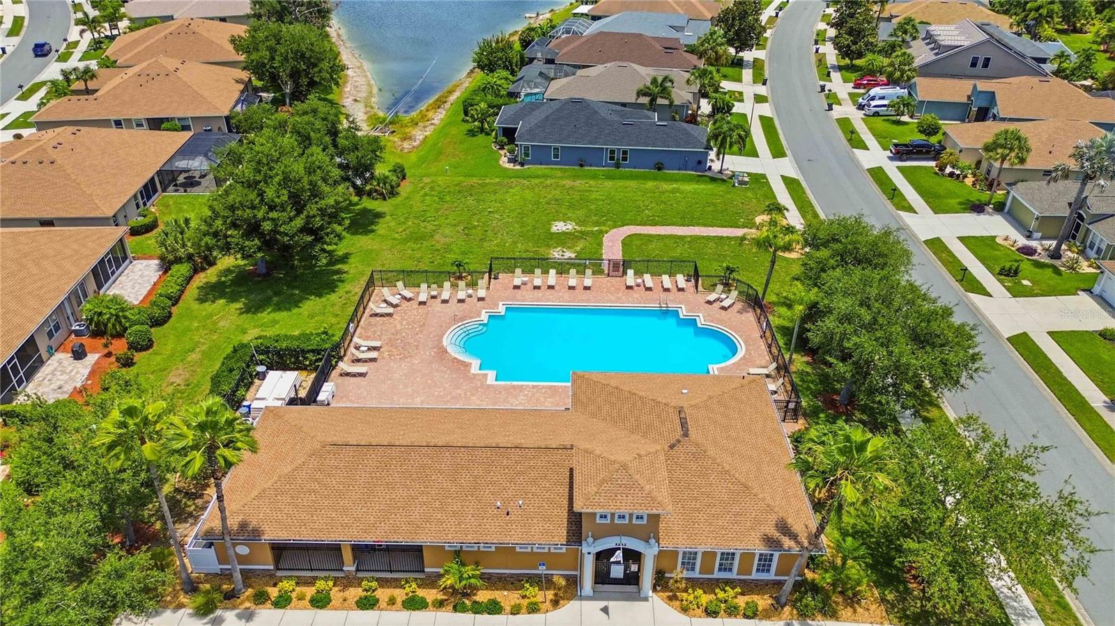 VENTURA VILLAGE - Residential