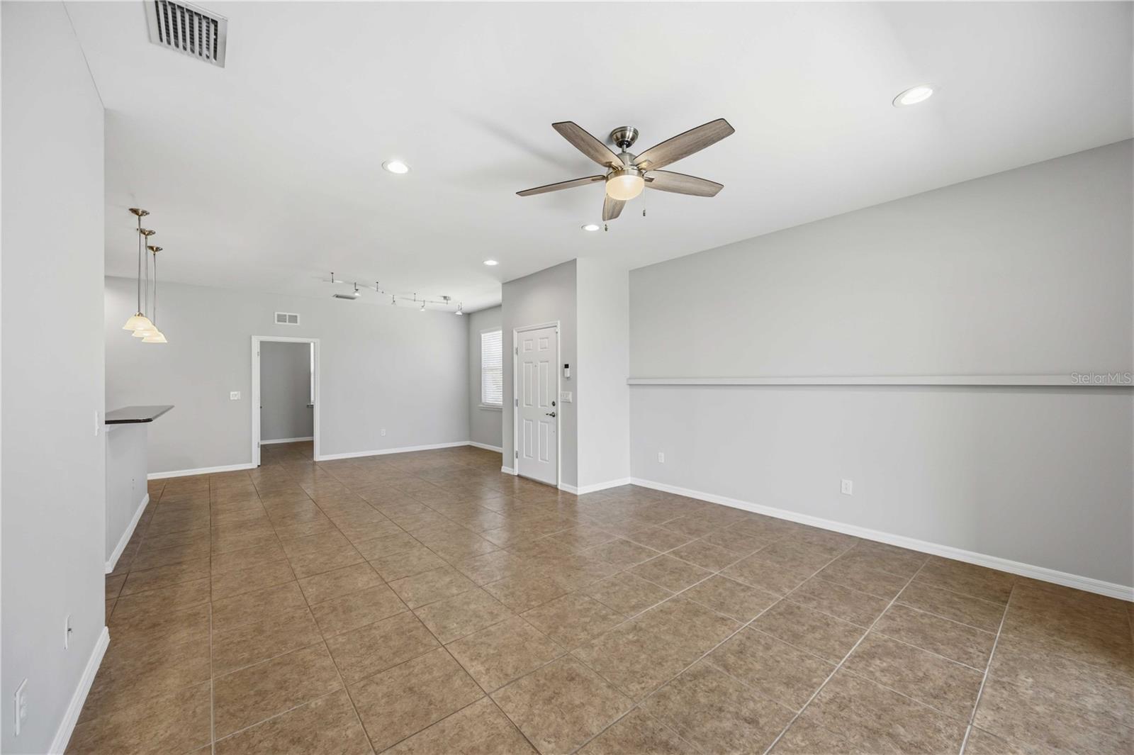 VENTURA VILLAGE - Residential