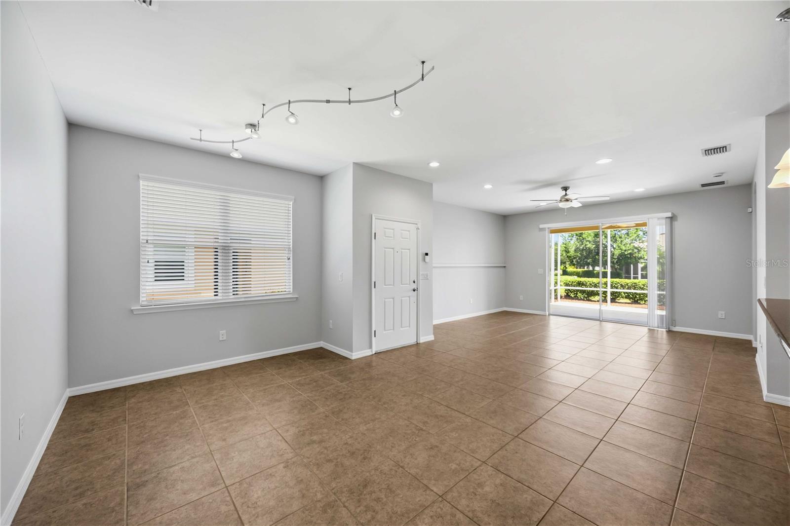 VENTURA VILLAGE - Residential