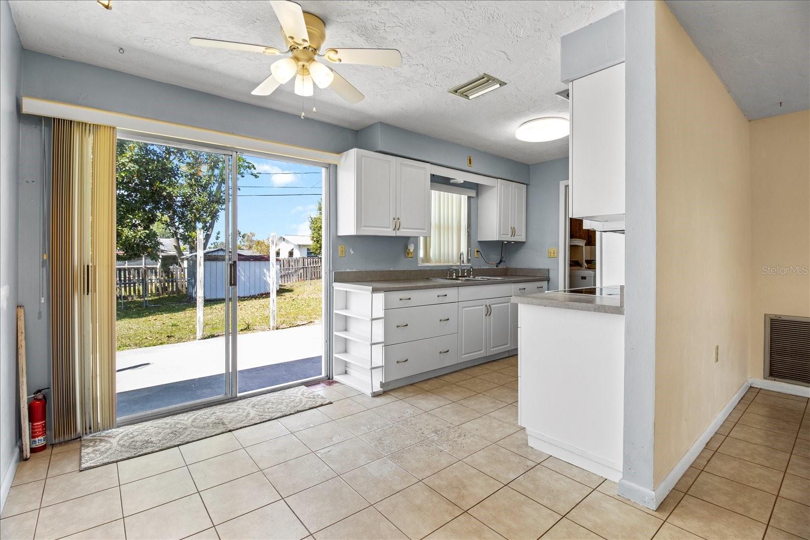 BEVERLY HILLS UNIT 06 - Residential