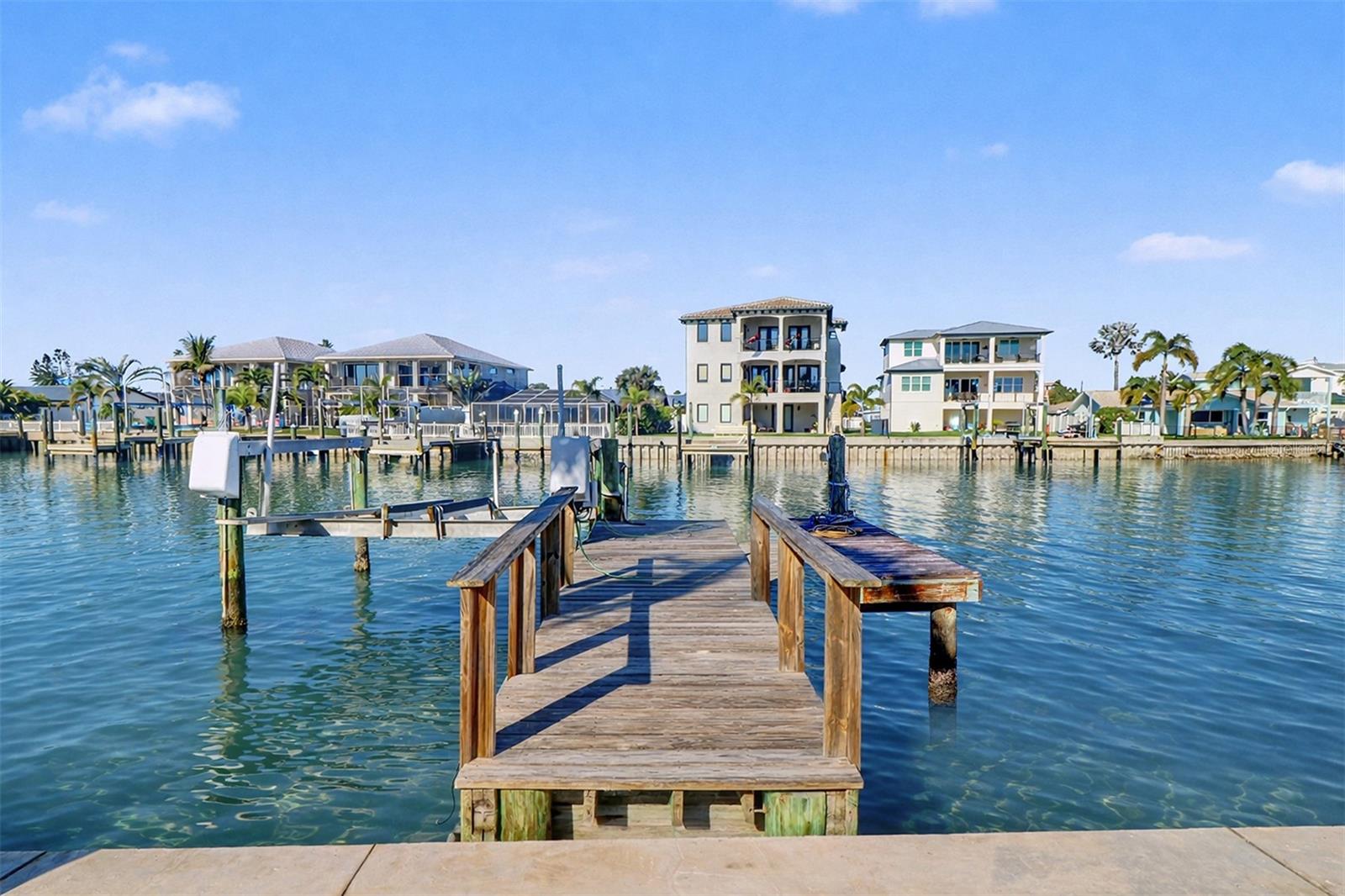 LONE PALM BEACH 3RD ADD - Residential