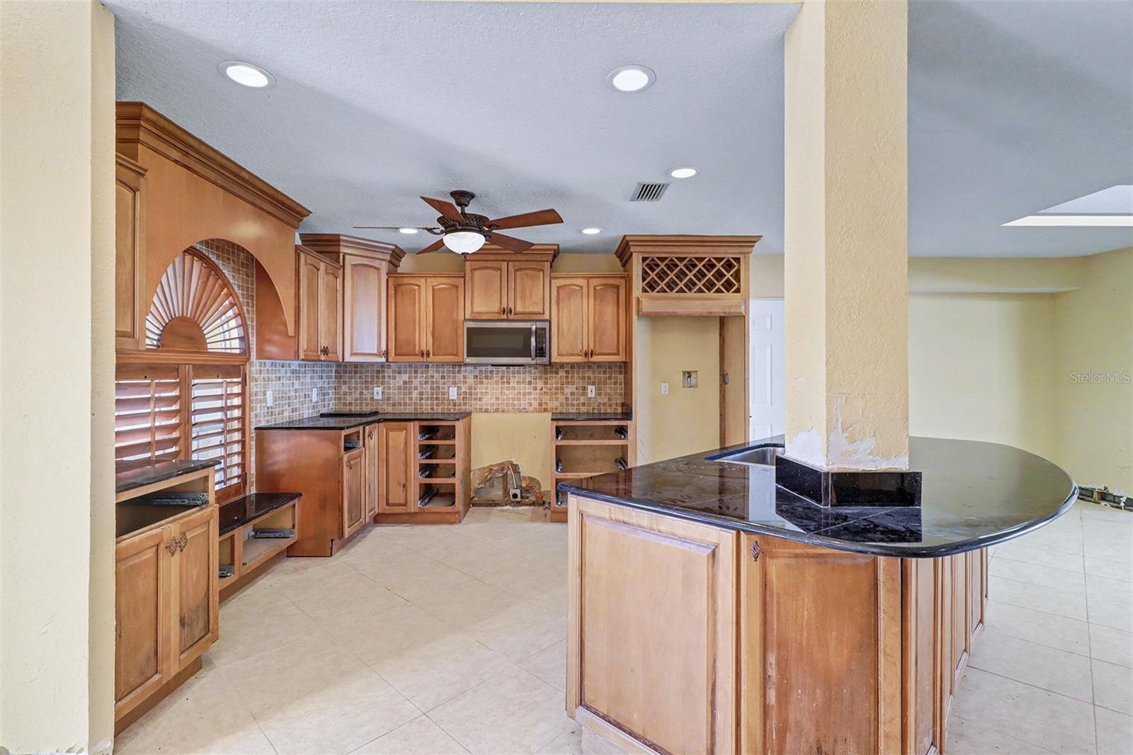 LONE PALM BEACH 3RD ADD - Residential