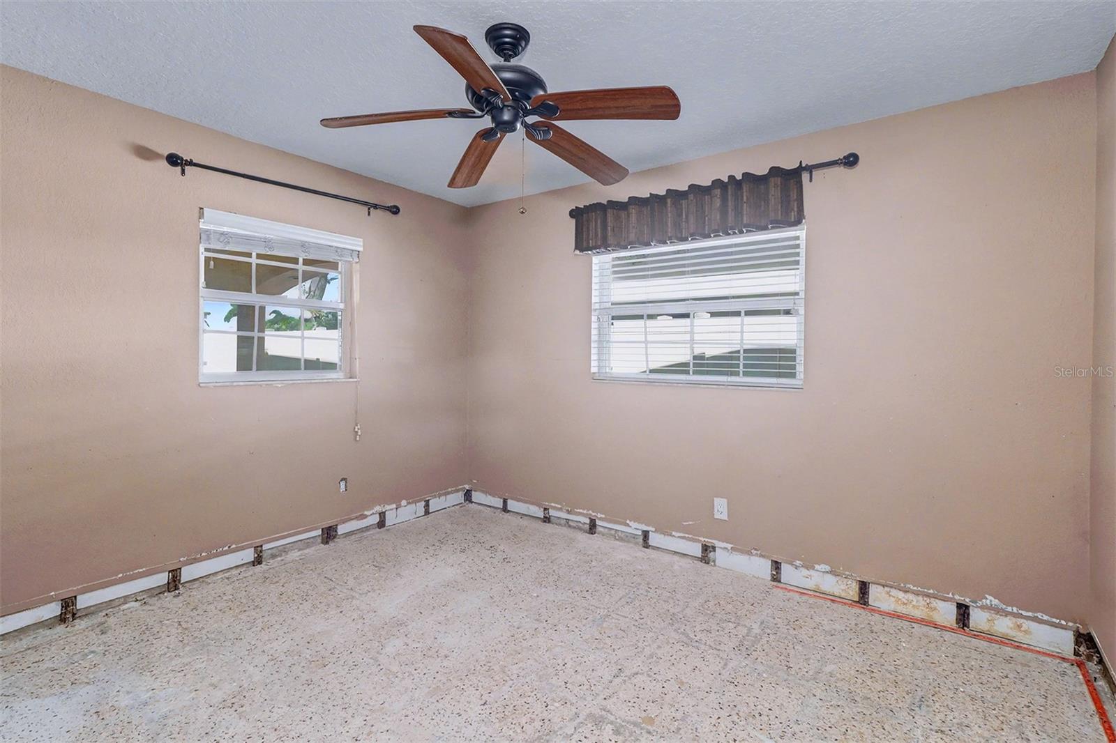 LONE PALM BEACH 3RD ADD - Residential