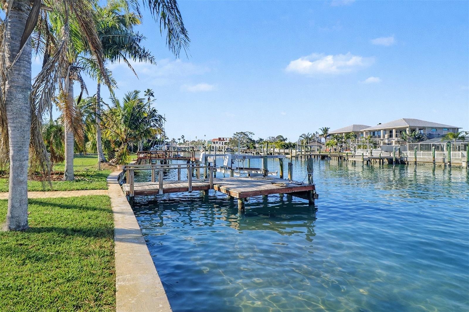 LONE PALM BEACH 3RD ADD - Residential