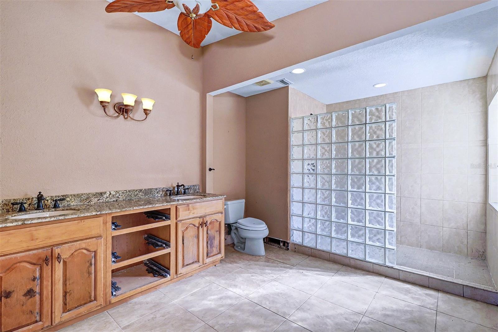 LONE PALM BEACH 3RD ADD - Residential